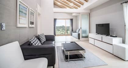 Oakra Resort