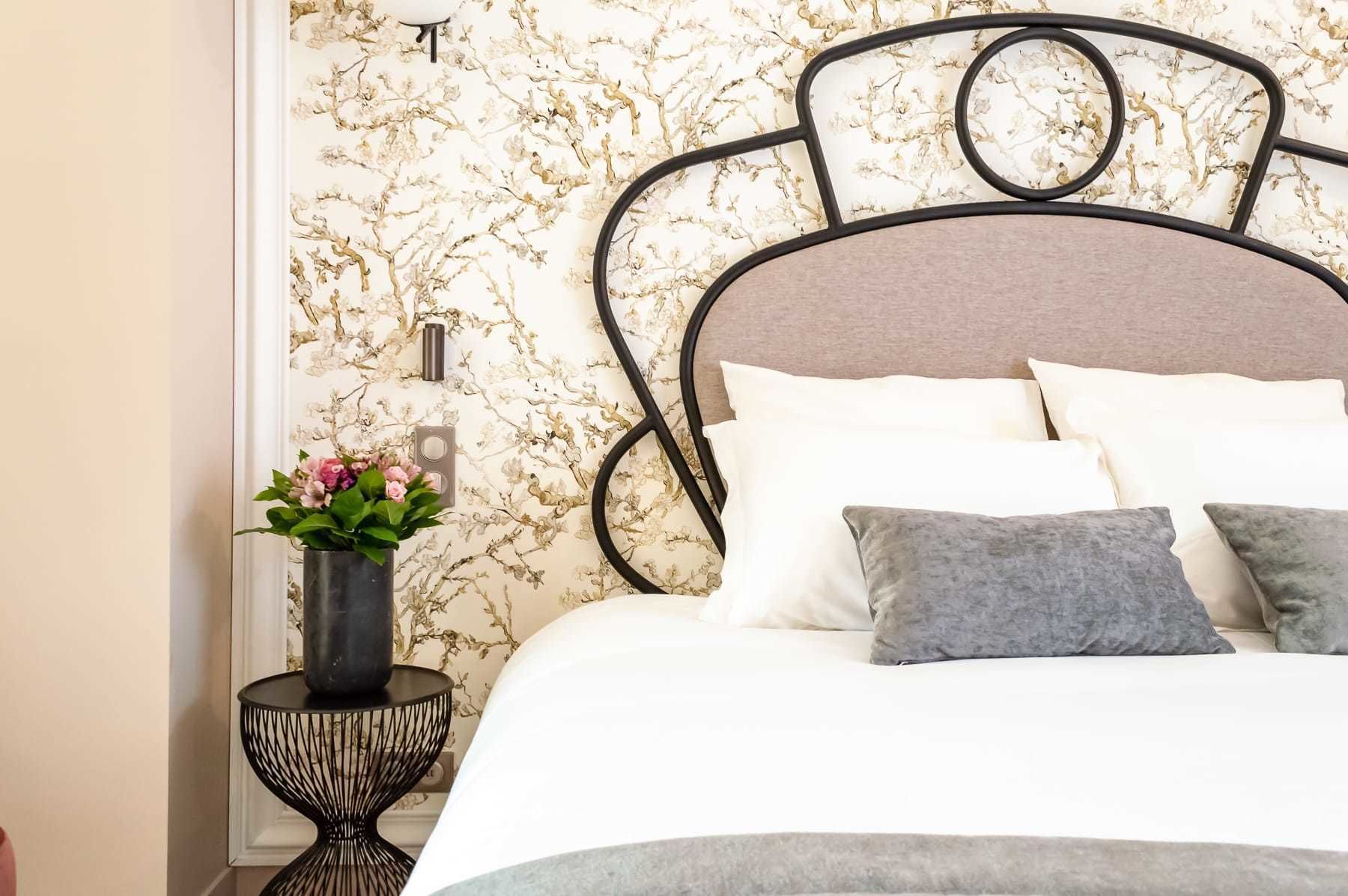 signature suite | 1 bedroom, premium bedding, in-room safe, individually decorated