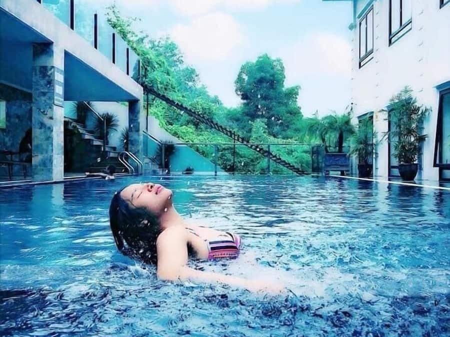 Kolam renang terbuka