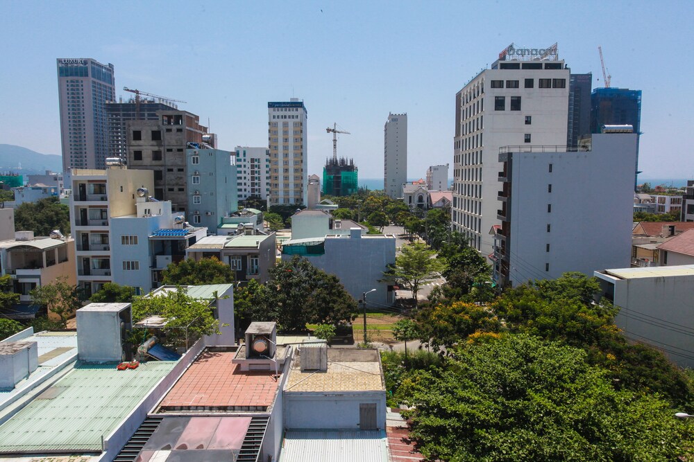Carol Da Nang Apartment 2