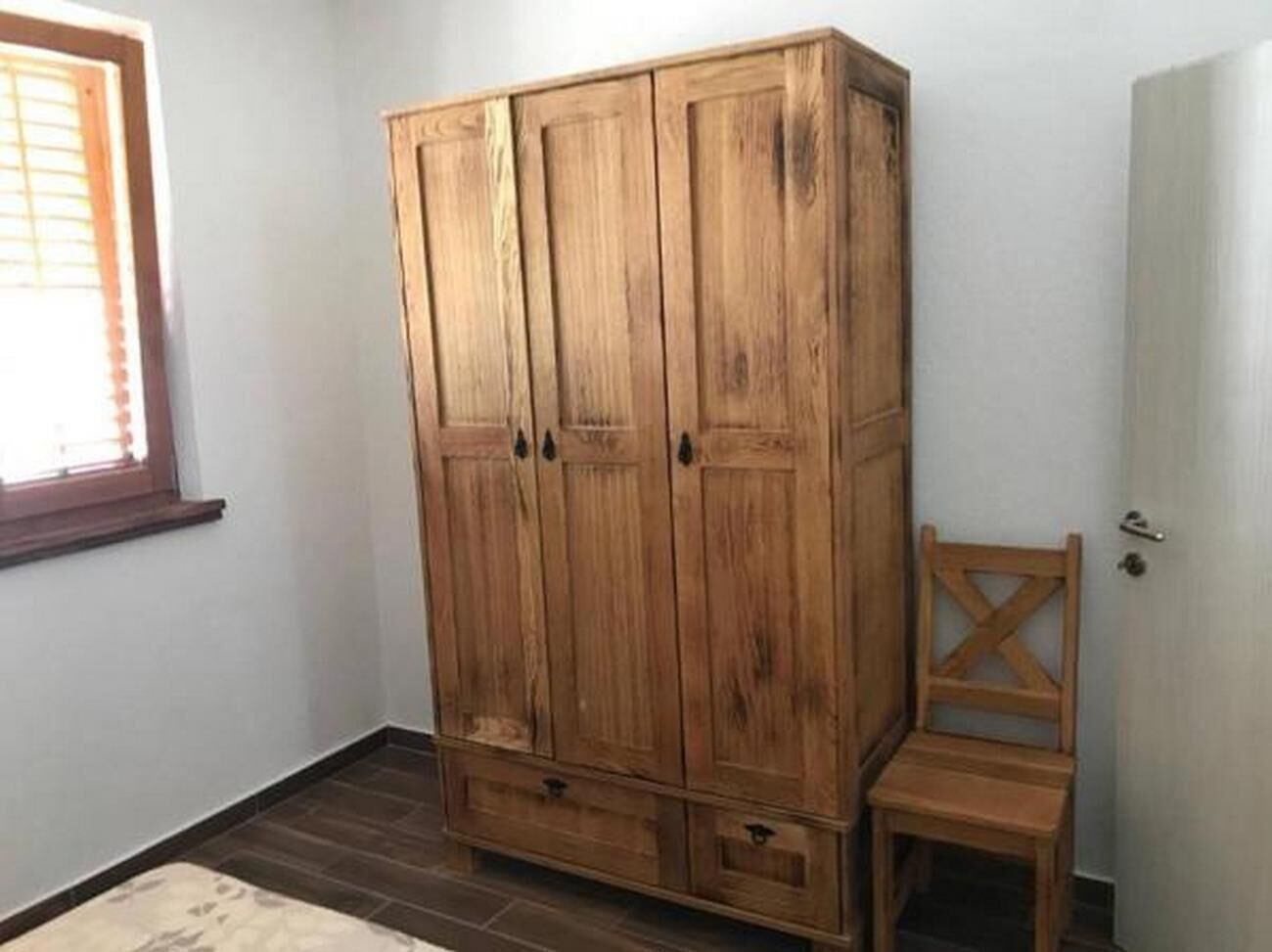 Pool House | Living area | Flat-screen TV