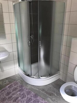 Pool House | Bathroom | Towels, toilet paper - Holiday home Sintija (Rab)