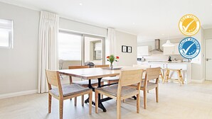 Living area - Regal Loft Muizenberg East Beach (Cape Town)