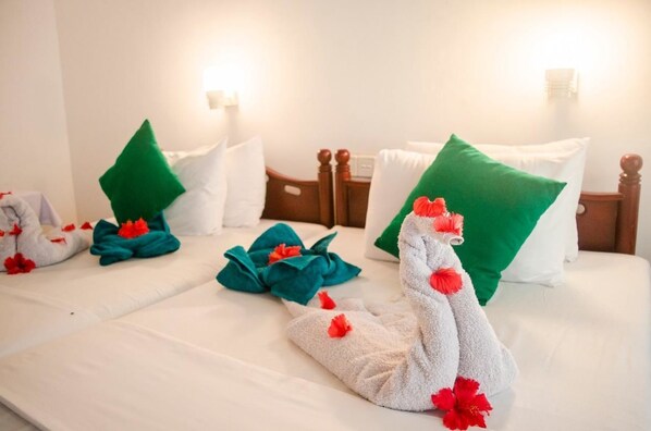 Deluxe Room | Desk, soundproofing, rollaway beds, free WiFi