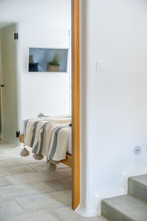 2 bedrooms, in-room safe, iron/ironing board, WiFi - Euphoria Chora Naxos Deluxe Villa With Jacuzzi (naxos)