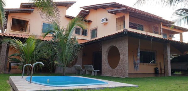 Exterior - Beach house with great location (Luis Correia)