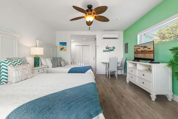 Turtle Nest queen size beds