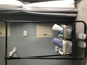 4 bedrooms, minibar, desk, laptop workspace