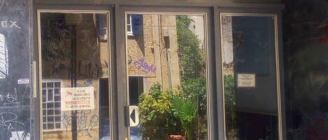 مدخل المنشأة