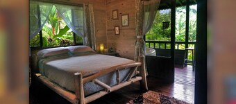 200Mbps fiber optic- La Fortuna - Arenal Volcano - 2 Bedroom cabin AMAZING view!
