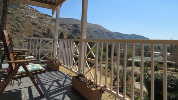 Deluxe Double Room | Balcony - Fairview Cottages (Clarens)