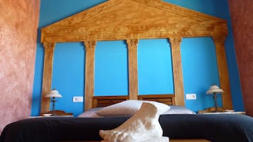 Habitación doble (Romana) | Camas supletorias, wifi gratis, ropa de cama