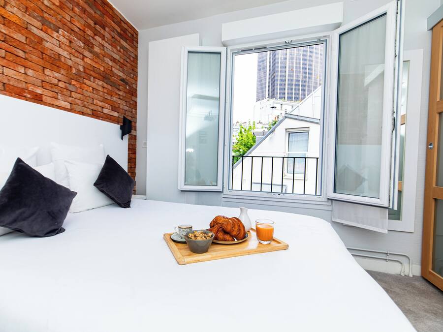 1 bedroom, premium bedding, in-room safe, individually decorated