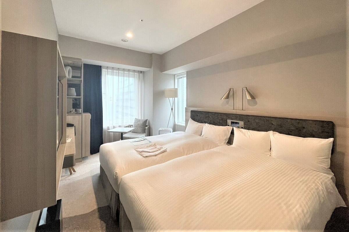 Kamar Twin, Bebas Asap Rokok | Meja kerja, tirai kedap cahaya, kedap suara, dan setrika/meja setrika