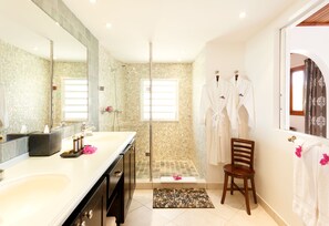Grand Suite | Bathroom - Hotel L'Esplanade (Grand Case)