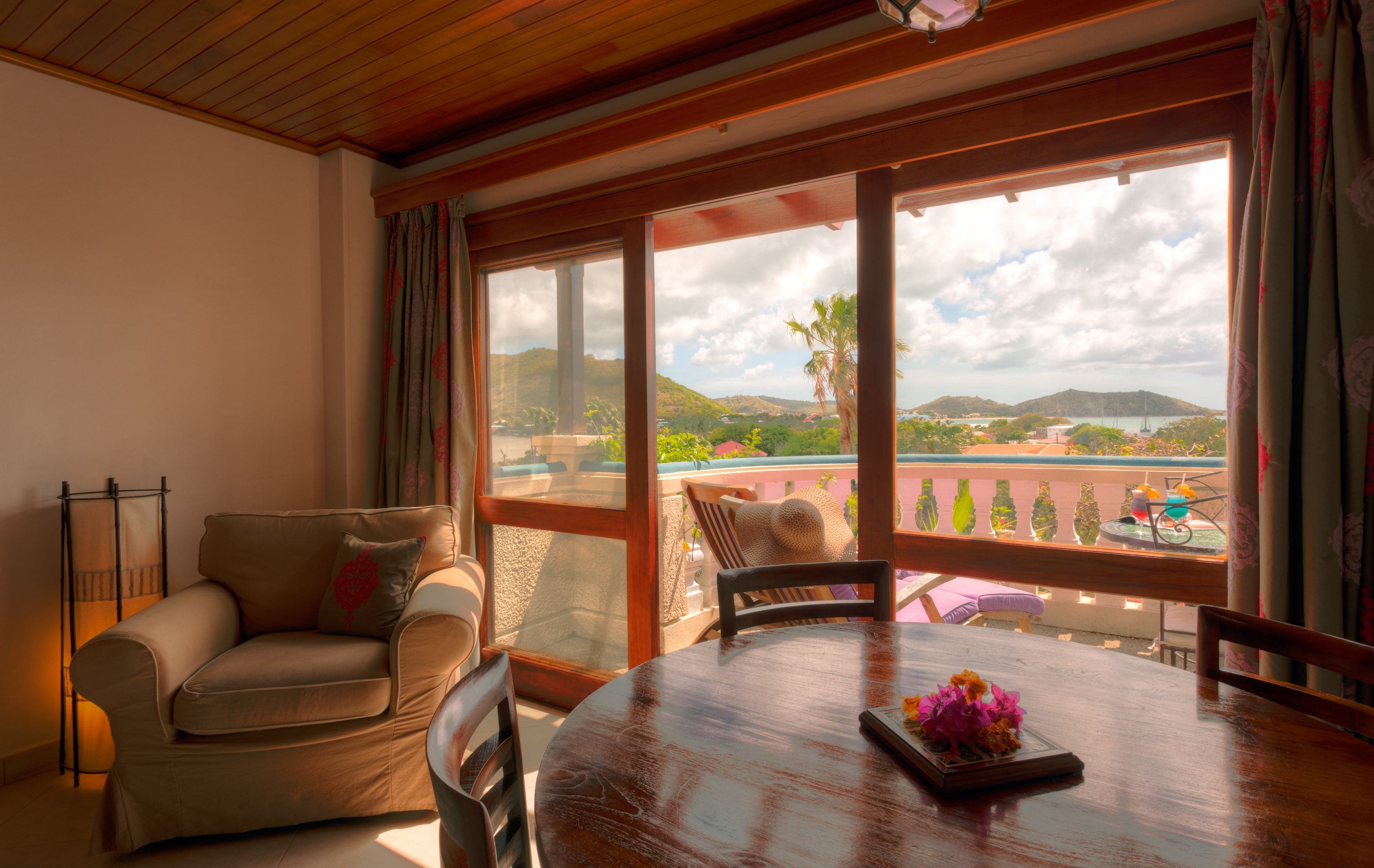 deluxe studio | 1 bedroom, premium bedding, down duvets, pillow-top beds