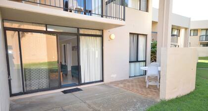 Kalbarri Riverview 93 | Poolside | Ground Floor