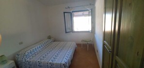2 室のベッドルーム、アイロン / アイロン台、WiFi、ベッドシーツ
