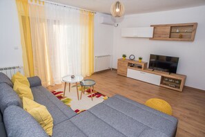 Apartment, 1 Bedroom, Lake View | Living room | Flat-screen TV - Apartments Ivona (Vinodol)