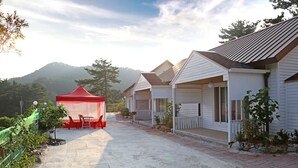 Exterior - Withyou Pension (Taean)