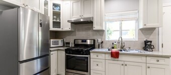 Nueva casa de huéspedes independiente en Monrovia / Los Ángeles. Perfecto para viajes de negocios