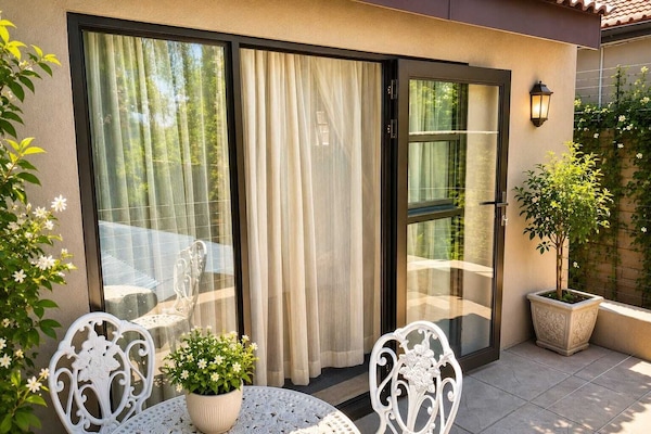 Luxury Room | Minibar (some free items), in-room safe, desk, soundproofing