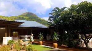 Garden - Shanti Ghar Guest House (Tamarin)