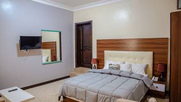 Deluxe tweepersoonskamer, 1 tweepersoonsbed | 4 slaapkamers, gratis wifi, beddengoed