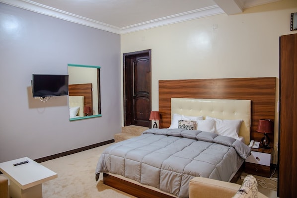 4 bedrooms, free WiFi, bed sheets - Ezra boutique villa (Kigali)