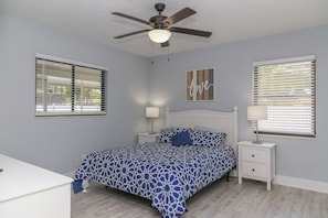 4 bedrooms, iron/ironing board, free WiFi, bed sheets