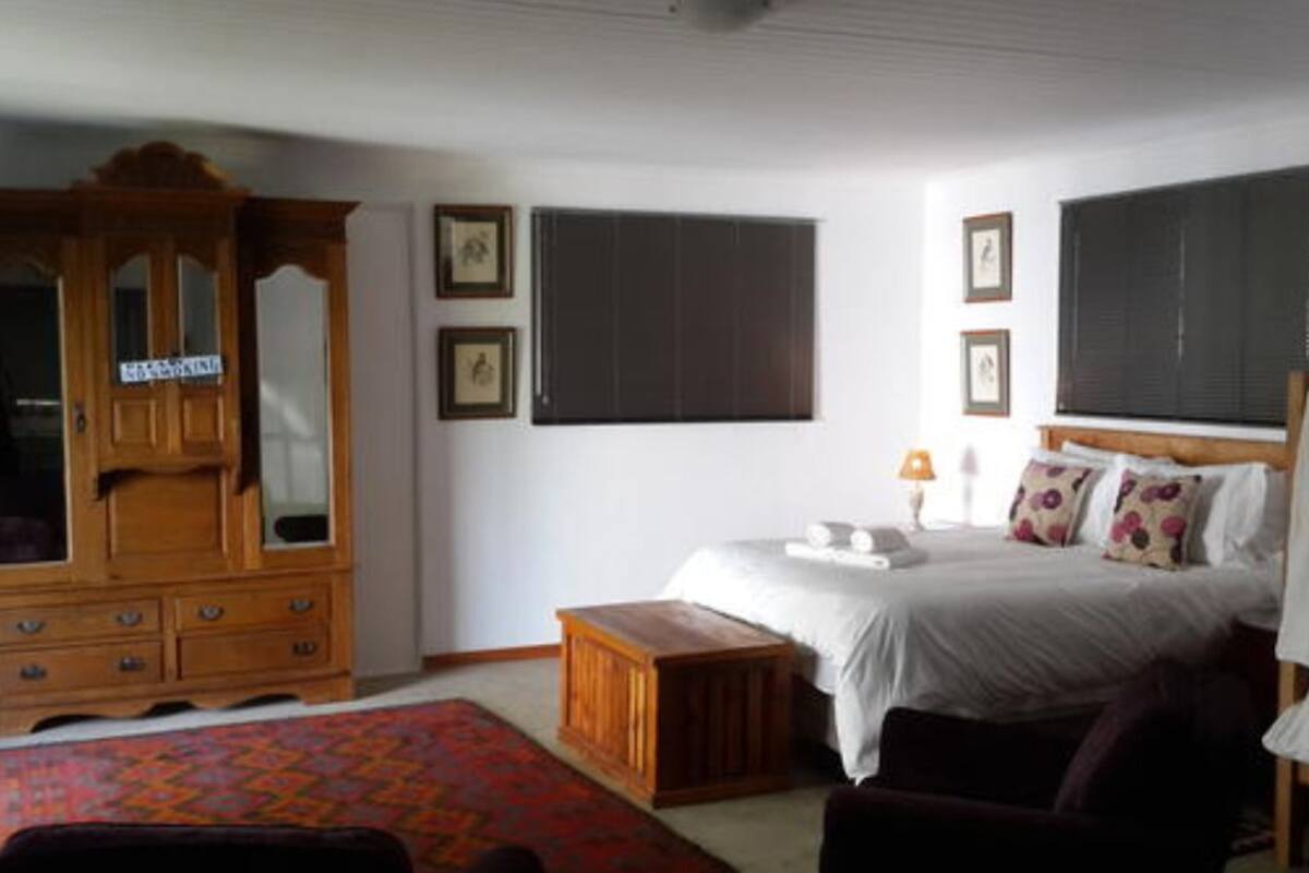 Habitación (Lavender) | Escritorio, tabla de planchar con plancha y cunas gratuitas