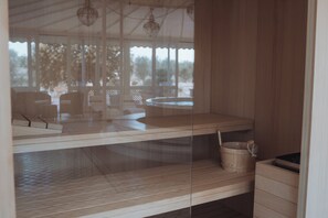 Sauna, hot tub - Villa delle Querce Resort (Palo del Colle)