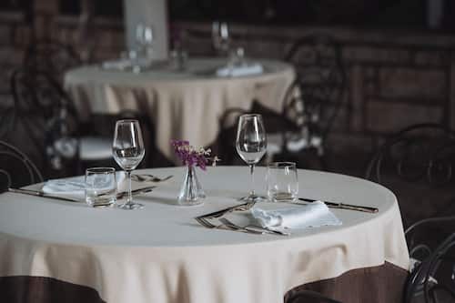 Lunch and dinner served, local cuisine