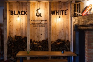Food and drink - The Chequers at Burcot (Abingdon)