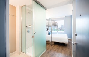 Sábanas de algodón egipcio, ropa de cama de alta calidad y minibar 