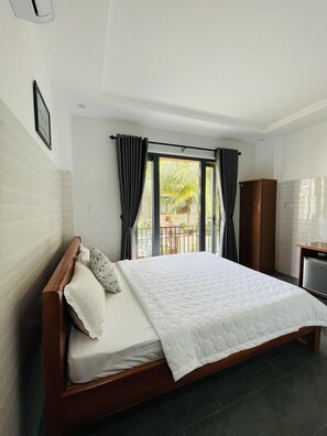Deluxe Room, Balcony