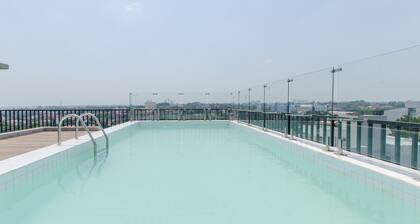 Lovely Business Loft Pool BBQ & Views