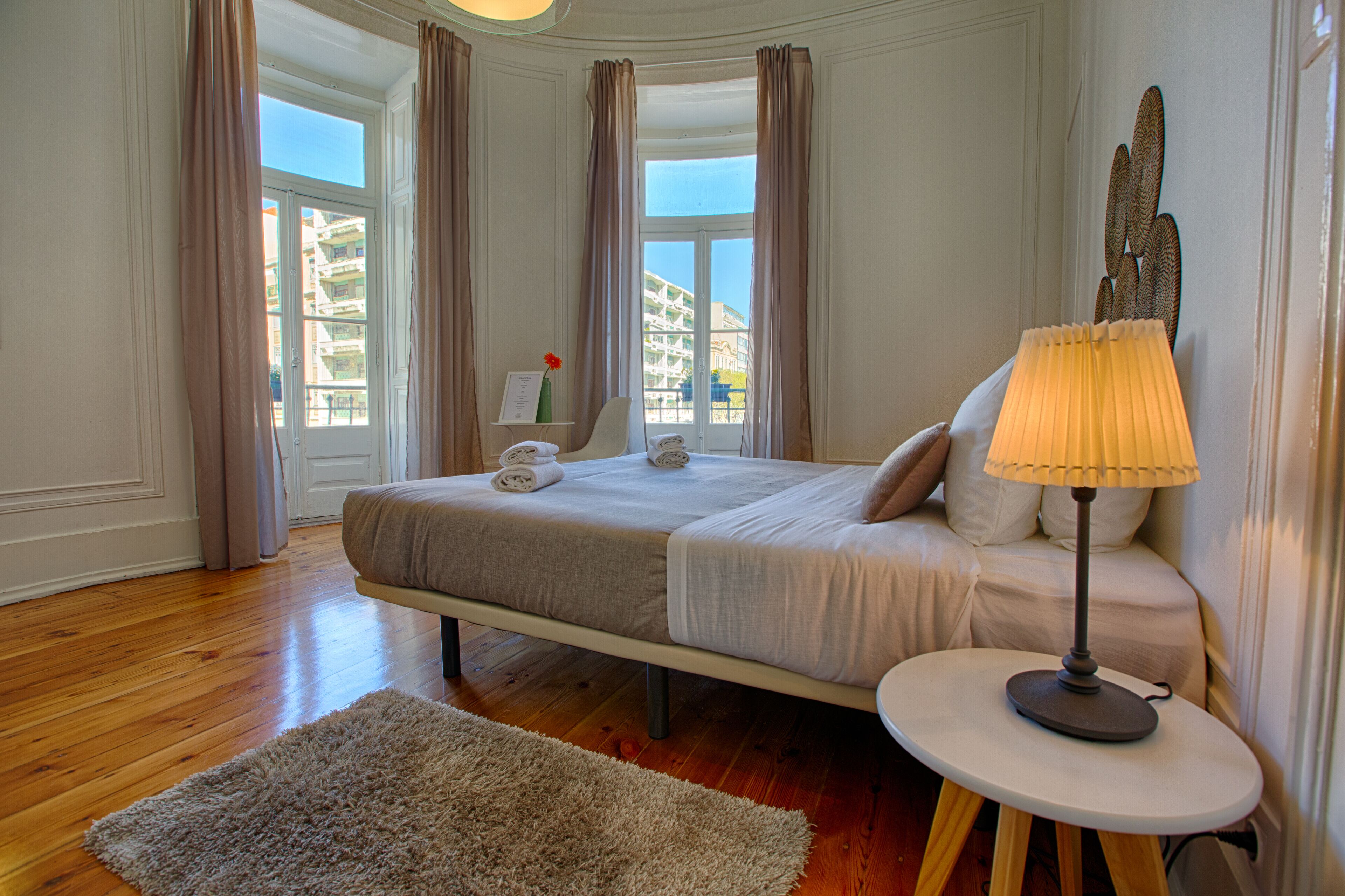 deluxe double or twin room, shared bathroom | 1 bedroom, laptop workspace, blackout curtains, iron/ironing board