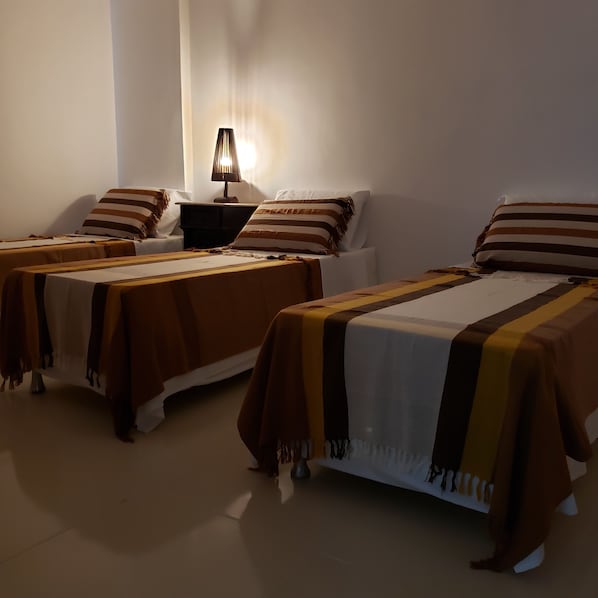 Dreibettzimmer (Beira Mar)