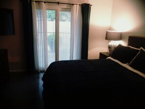 2 slaapkamers, een strijkplank/strijkijzer, wifi, beddengoed