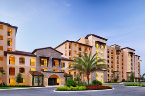 Front of property – evening/night - Siena at Bella Collina (Montverde)