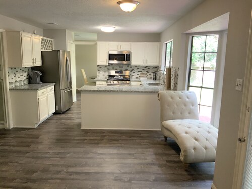 IAH 4 makuuhuoneen valtava Kingwood Humble Houston House