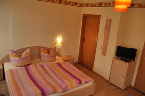 Free WiFi, bed sheets - Ferienhaus Zur Alten Schule (Sebnitz)