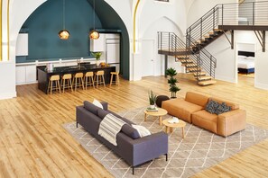 Televisión y estéreo 