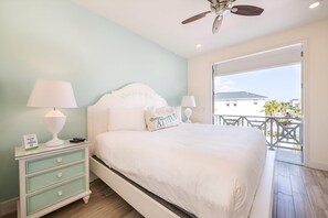 8 habitaciones, tabla de planchar con plancha, wifi y ropa de cama