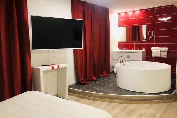 Honeymoon Suite, Ensuite, Canal View (Baignoire 2 Personnes) | 1 bedroom