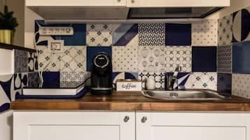 Cafetera de espresso, cafetera y tetera y tetera eléctrica