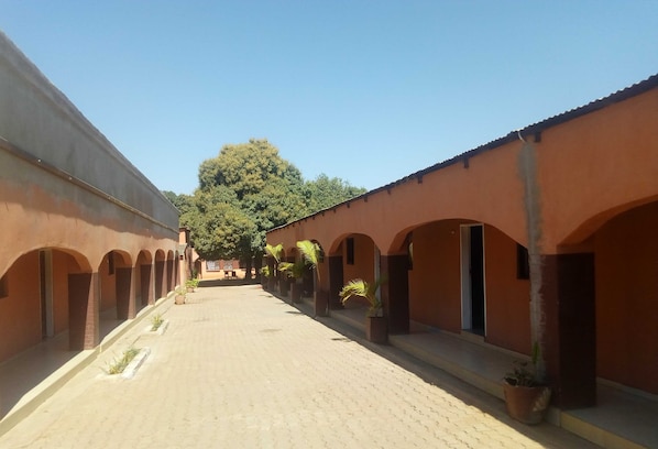 Exterior - Pamyesu Rest Haven (Livingstone)