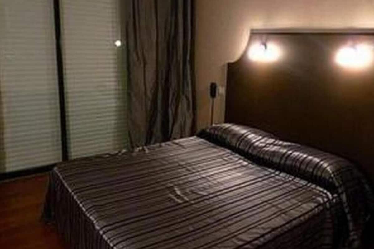 Soundproofing, free cots/infant beds, rollaway beds, free WiFi