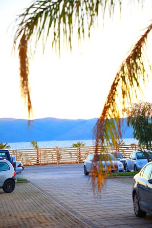 Free self-parking - A&G Hotel (Orikum)